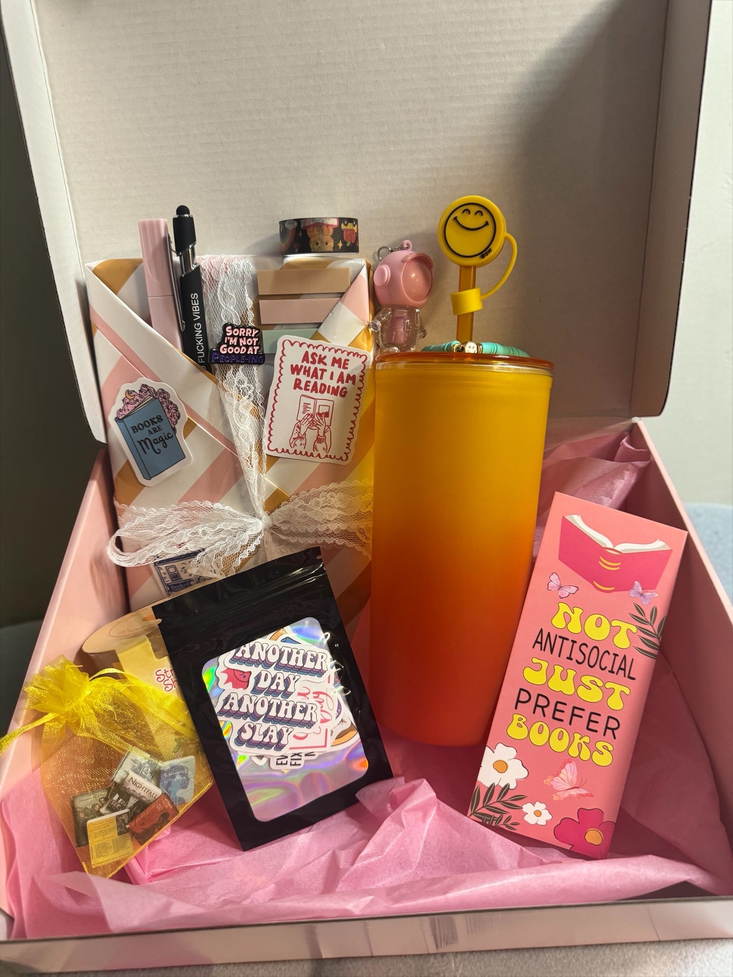 Sunshine & Sass | Blind Date with a Book Box